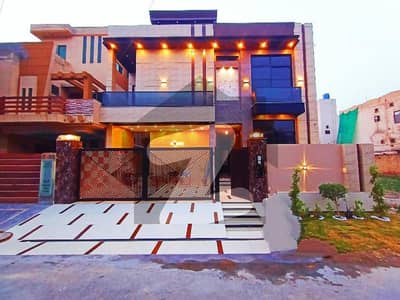 Prime Location House Of 10 Marla Available For sale In Valencia - Block F Prime Location House Of 10 Marla Available For sale In Valencia - Block F