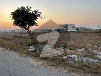 ڈی ایچ اے فیز 7 - بلاک زیڈ2 ڈی ایچ اے فیز 7,ڈیفنس (ڈی ایچ اے),لاہور میں 1 کنال رہائشی پلاٹ 2.2 کروڑ میں برائے فروخت۔ ڈی ایچ اے فیز 7 - بلاک زیڈ2 ڈی ایچ اے فیز 7,ڈیفنس (ڈی ایچ اے),لاہور میں 1 کنال رہائشی پلاٹ 2.2 کروڑ میں برائے فروخت۔
