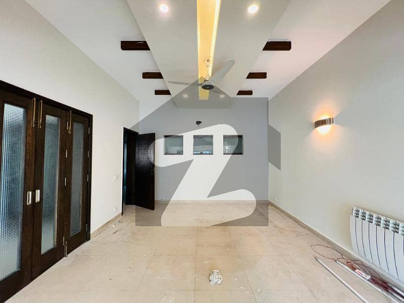F-11 House for rent Triple story 6Bedroom Rent 475 F-11 House for rent Triple story 6Bedroom Rent 475