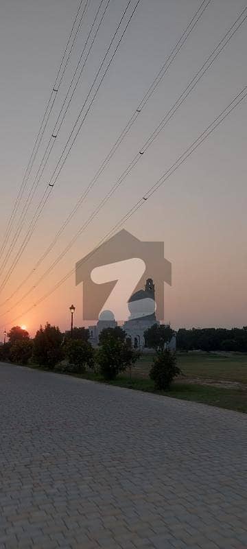 1 Kanal Plot For Sale In Lake City