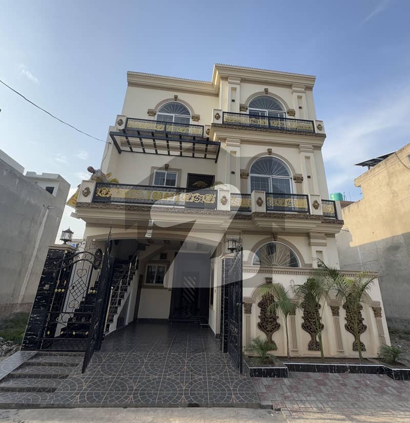 الرحمان گارڈن فیز 2 الرحمان گارڈن,لاہور میں 5 کمروں کا 6 مرلہ مکان 2.25 کروڑ میں برائے فروخت۔ الرحمان گارڈن فیز 2 الرحمان گارڈن,لاہور میں 5 کمروں کا 6 مرلہ مکان 2.25 کروڑ میں برائے فروخت۔