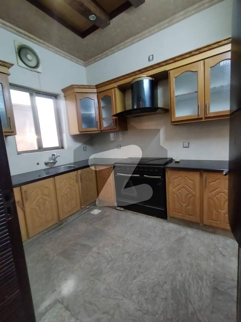 5 Marla House For Sale In G-11/1 5 Marla House For Sale In G-11/1