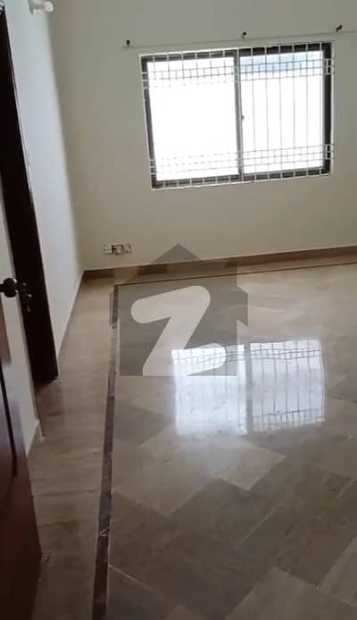 Well Mentain 400 Sq Yrds 2 Bed DD Available For Rent Prime Location Gulistan-e-Johar Block 3 Well Mentain 400 Sq Yrds 2 Bed DD Available For Rent Prime Location Gulistan-e-Johar Block 3