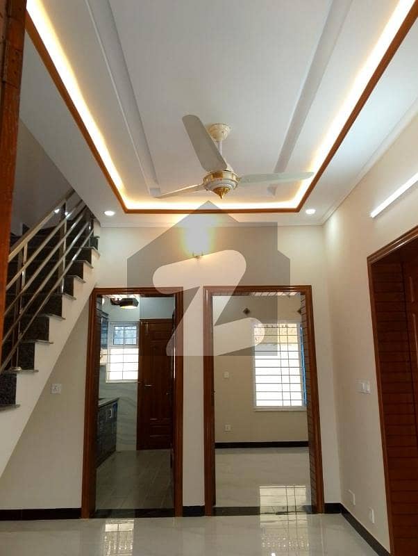 25x40 New Upper Portion For Rent In G13 Islamabad 25x40 New Upper Portion For Rent In G13 Islamabad