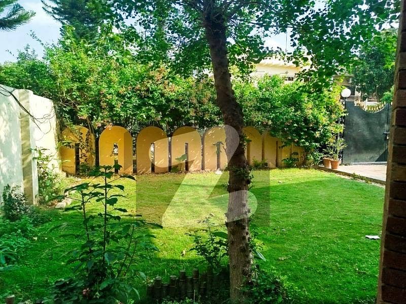 ایف ۔ 10 اسلام آباد میں 4 کمروں کا 1 کنال مکان 17.0 کروڑ میں برائے فروخت۔ ایف ۔ 10 اسلام آباد میں 4 کمروں کا 1 کنال مکان 17.0 کروڑ میں برائے فروخت۔
