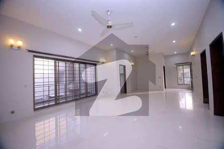 8 Kanal House Available for Rent in Prime Location Gulberg, Lahore Ideal for: Corporate Offices | Educational Institutes | Commercial Use Monthly Rent: PKR 22,00,000 8 Kanal House Available for Rent in Prime Location Gulberg, Lahore Ideal for: Corporate Offices | Educational Institutes | Commercial Use Monthly Rent: PKR 22,00,000