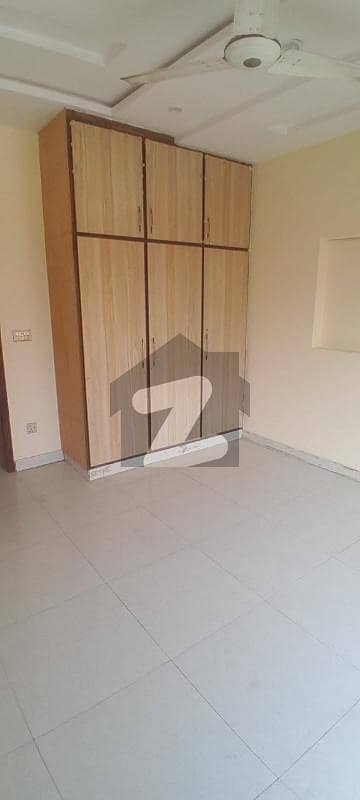 1 Kanal Lower Portion For Rent 1 Kanal Lower Portion For Rent