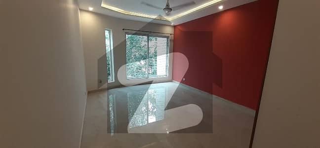 ای ۔ 11 اسلام آباد میں 3 کمروں کا 1 کنال زیریں پورشن 1.95 لاکھ میں کرایہ پر دستیاب ہے۔