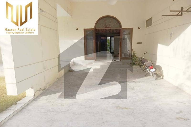 Bungalow For Rent @ DHA, Phase 5, Karachi. Bungalow For Rent @ DHA, Phase 5, Karachi.