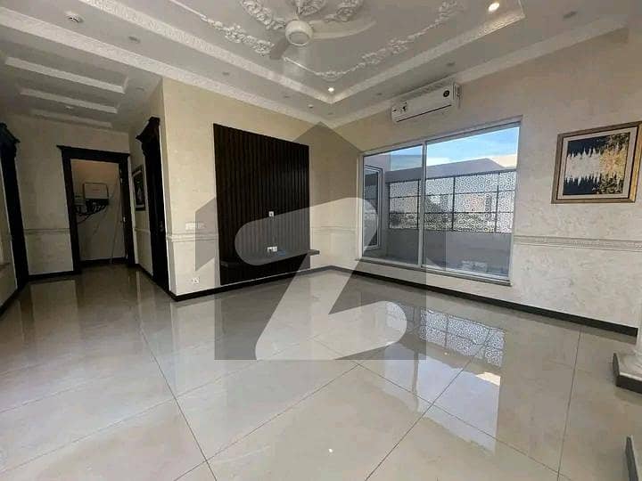 BEAUTIFUL HOUSE FOR SALE AVAILABLE WITH GAS BEAUTIFUL HOUSE FOR SALE AVAILABLE WITH GAS