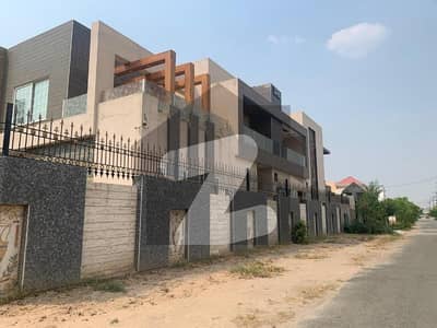 Corner FDA City - Block A1 House Sized 20 Marla For Sale