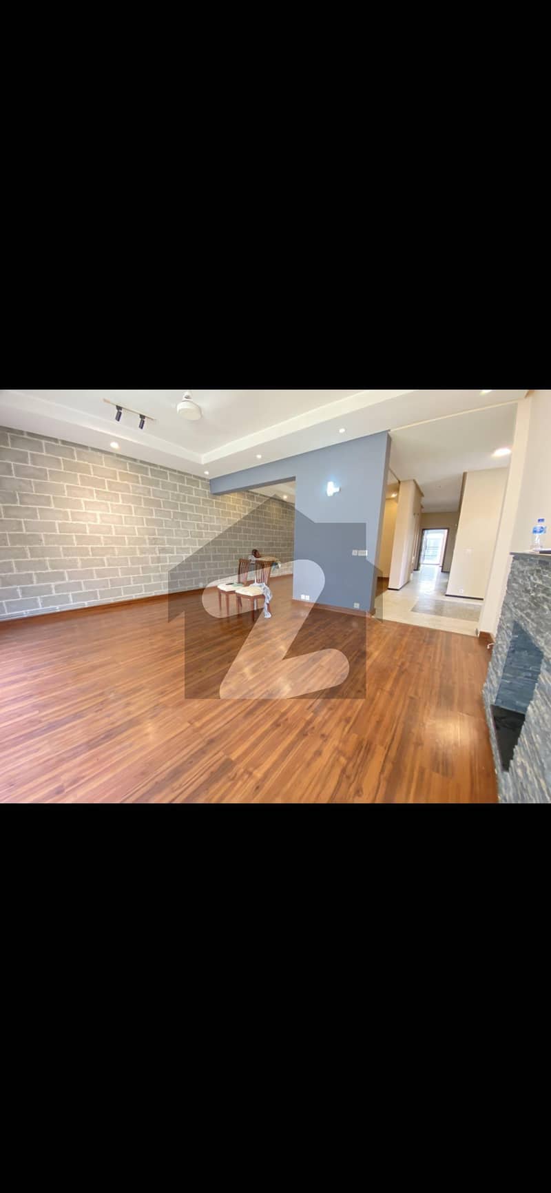 Beautiful house available for rent at extremely prime location Beautiful house available for rent at extremely prime location