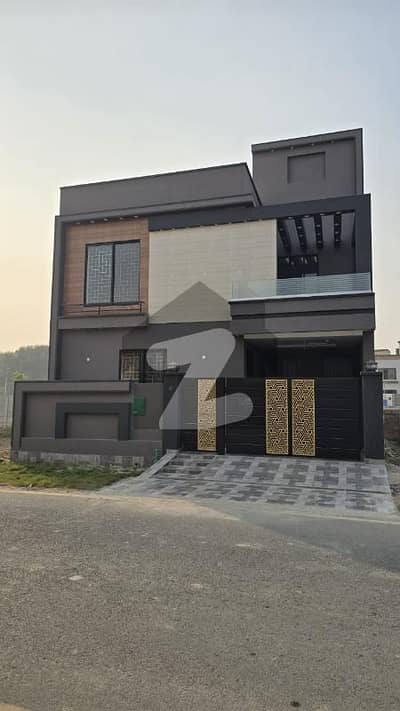 Bahriya Nasheman 5 Marla House Available For Sale Prime Location Near Toooo Park And Masjid. . . . Bahriya Nasheman 5 Marla House Available For Sale Prime Location Near Toooo Park And Masjid. . . .