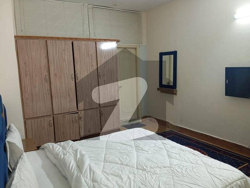 1 kingsize unfurnished bedroom available for rent 1 kingsize unfurnished bedroom available for rent