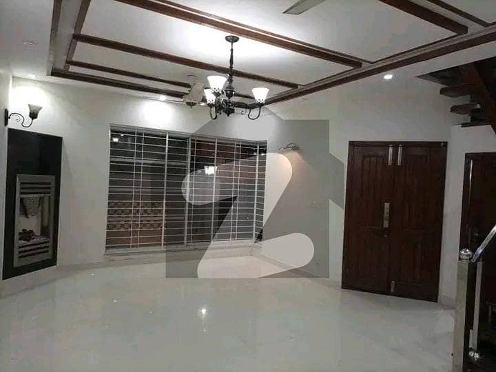BEAUTIFUL HOUSE FOR RENT AVAILABLE WITH GAS BEAUTIFUL HOUSE FOR RENT AVAILABLE WITH GAS
