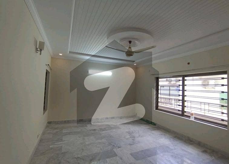A Palatial Residence For Prime Location sale In I-8 I-8 A Palatial Residence For Prime Location sale In I-8 I-8