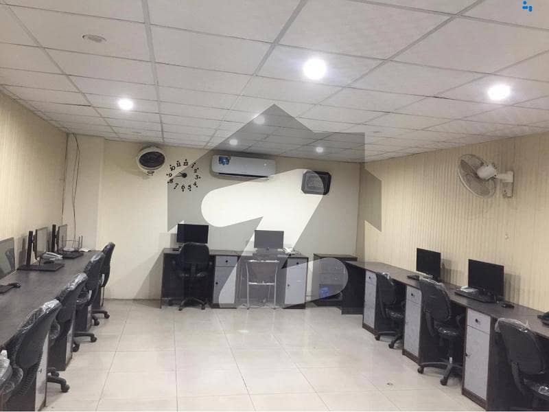 2000 Sq. Ft Office For Rent In Gulberg 2 2000 Sq. Ft Office For Rent In Gulberg 2