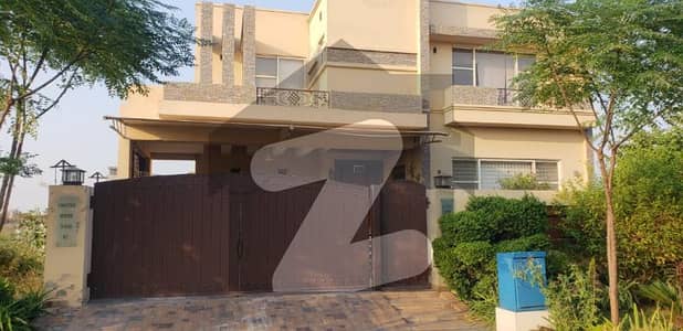 ڈی ایچ اے فیز 7 - بلاک یو فیز 7,ڈیفنس (ڈی ایچ اے),لاہور میں 3 کمروں کا 1 کنال بالائی پورشن 1.5 لاکھ میں کرایہ پر دستیاب ہے۔ ڈی ایچ اے فیز 7 - بلاک یو فیز 7,ڈیفنس (ڈی ایچ اے),لاہور میں 3 کمروں کا 1 کنال بالائی پورشن 1.5 لاکھ میں کرایہ پر دستیاب ہے۔