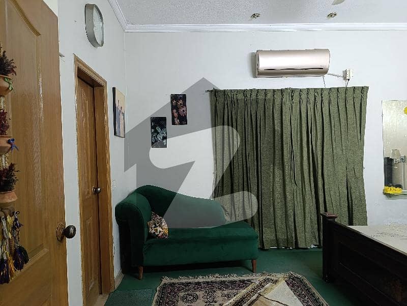 پنجاب کوآپریٹو ہاؤسنگ سوسائٹی لاہور میں 4 کمروں کا 10 مرلہ مکان 3.25 کروڑ میں برائے فروخت۔ پنجاب کوآپریٹو ہاؤسنگ سوسائٹی لاہور میں 4 کمروں کا 10 مرلہ مکان 3.25 کروڑ میں برائے فروخت۔