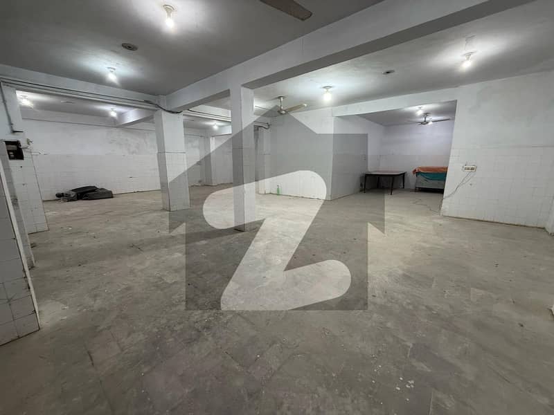 F8 ware house available for rent F8 ware house available for rent