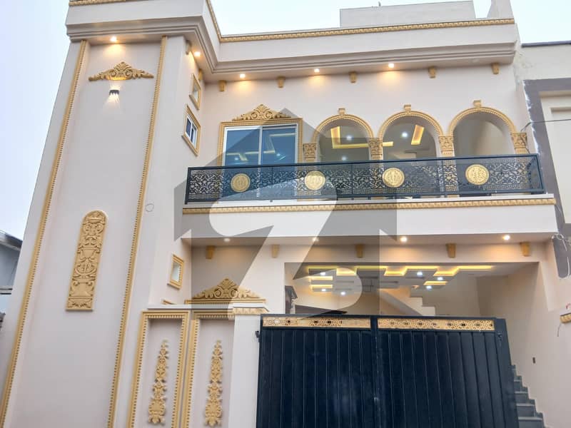 نیو شالیمار کالونی ملتان میں 3 کمروں کا 4 مرلہ مکان 95.0 لاکھ میں برائے فروخت۔ نیو شالیمار کالونی ملتان میں 3 کمروں کا 4 مرلہ مکان 95.0 لاکھ میں برائے فروخت۔