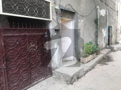 زمان کالونی لاہور میں 2 کمروں کا 3 مرلہ مکان 1.25 کروڑ میں برائے فروخت۔