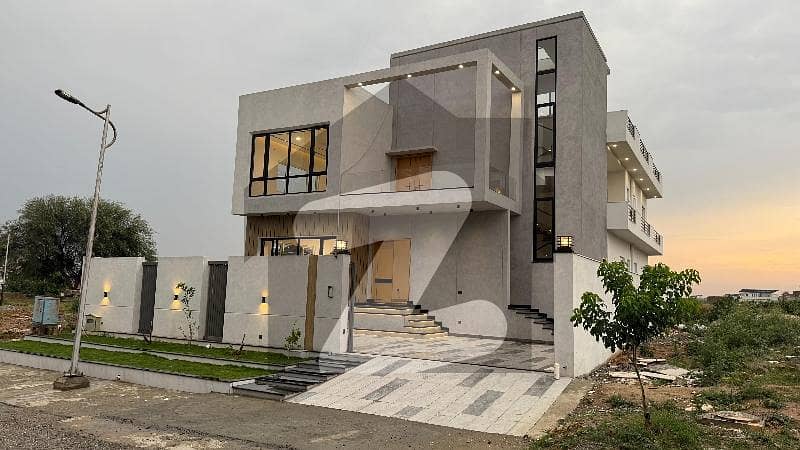 Extremely beautiful designer house for sale. . . . (Owner built house) Extremely beautiful designer house for sale. . . . (Owner built house)