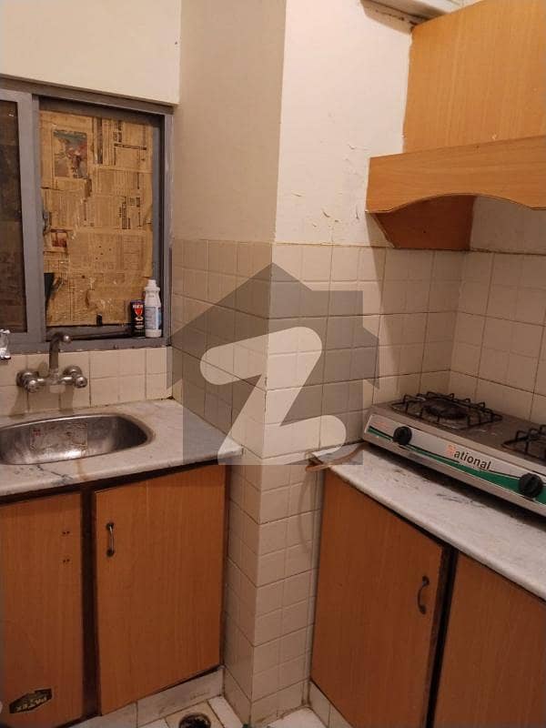 E11 flat unfernished 2bed commercial residential E11 flat unfernished 2bed commercial residential