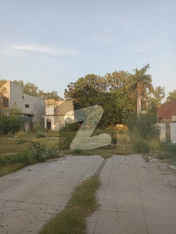 53 Marla Residential Plot For Sale In Main Cantt 53 Marla Residential Plot For Sale In Main Cantt