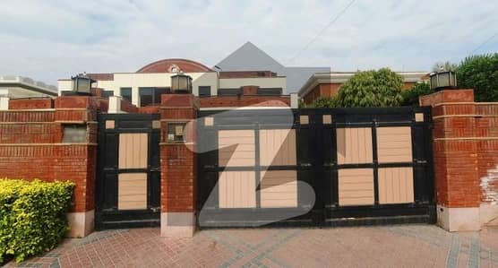2 Kanal House In DHA Phase 1 For sale At Good Location 2 Kanal House In DHA Phase 1 For sale At Good Location