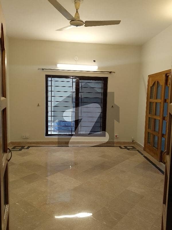 F11 Ground +Basement 3 Bedroom Sapret Gate For Rent Available F11 Ground +Basement 3 Bedroom Sapret Gate For Rent Available