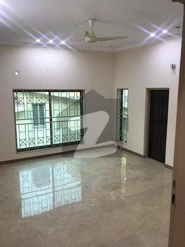 Idyllic House Available In Gulberg For rent Idyllic House Available In Gulberg For rent
