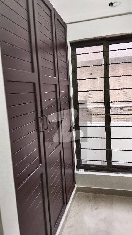 10 Marla 5 Bedroom House Excellent Location 10 Marla 5 Bedroom House Excellent Location