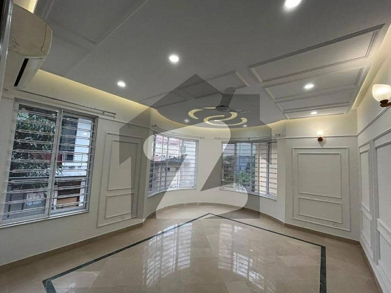 Brand New Luxury 6 Bedroom House Brand New Luxury 6 Bedroom House