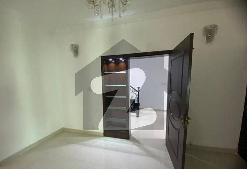 Prime Location Beautiful 7 Bedroom House Prime Location Beautiful 7 Bedroom House