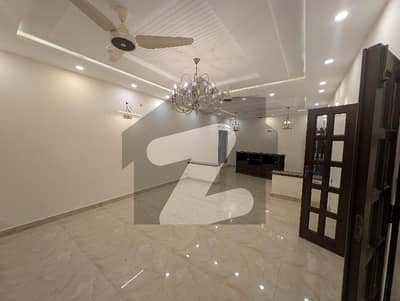 ڈی ایچ اے فیز 1 - سیکٹر سی ڈی ایچ اے ڈیفینس فیز 1,ڈی ایچ اے ڈیفینس,اسلام آباد میں 5 کمروں کا 1 کنال مکان 2.75 لاکھ میں کرایہ پر دستیاب ہے۔ ڈی ایچ اے فیز 1 - سیکٹر سی ڈی ایچ اے ڈیفینس فیز 1,ڈی ایچ اے ڈیفینس,اسلام آباد میں 5 کمروں کا 1 کنال مکان 2.75 لاکھ میں کرایہ پر دستیاب ہے۔