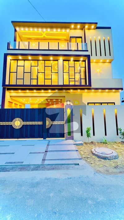 7.5 Marla Jheel Park Facing Beautiful Luxury Triple Storey House Available For Sale In Buch Villas Multan 7.5 Marla Jheel Park Facing Beautiful Luxury Triple Storey House Available For Sale In Buch Villas Multan