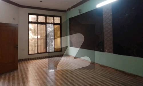 جوہر ٹاؤن لاہور میں 2 کمروں کا 10 مرلہ بالائی پورشن 65.0 ہزار میں کرایہ پر دستیاب ہے۔