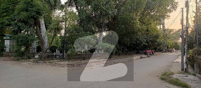 شادمان ون شادمان,لاہور میں 5 کمروں کا 1 کنال مکان 18.0 کروڑ میں برائے فروخت۔ شادمان ون شادمان,لاہور میں 5 کمروں کا 1 کنال مکان 18.0 کروڑ میں برائے فروخت۔