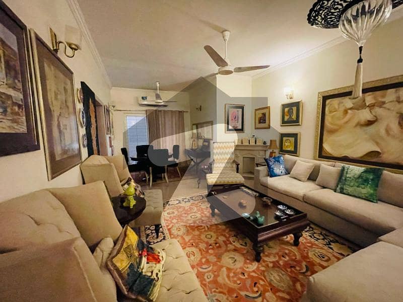 Luxury 3-Bedroom Ground Portion with Front Garden & Separate gate Luxury 3-Bedroom Ground Portion with Front Garden & Separate gate