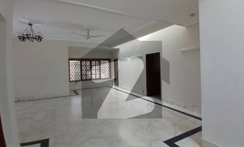 2000 Yards Independent Commercial Bungalow Rent For School, Office, Software House, Hospital Use At Pechs Near Sahra-E-Faisal 2000 Yards Independent Commercial Bungalow Rent For School, Office, Software House, Hospital Use At Pechs Near Sahra-E-Faisal