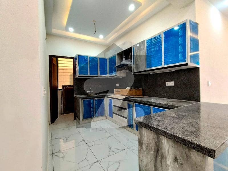 Brand New 4 Bedroom Drawing And Dining Room Apartment Block 3-A Near Munawar Chowrangi, Gulistan E Jauhar Brand New 4 Bedroom Drawing And Dining Room Apartment Block 3-A Near Munawar Chowrangi, Gulistan E Jauhar