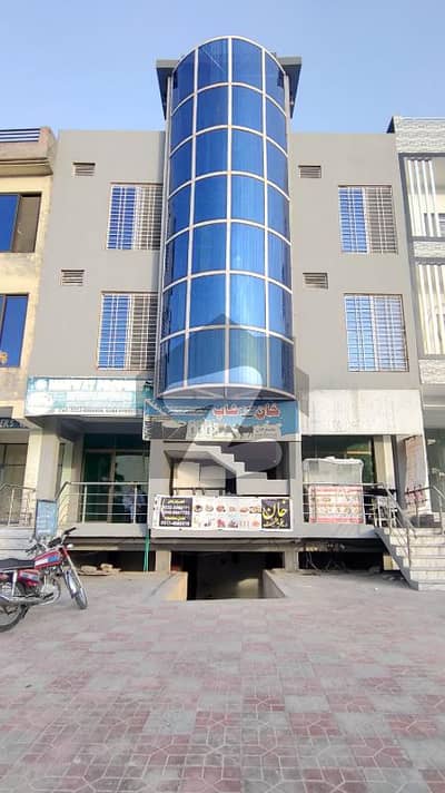 ڈی ۔ 17 اسلام آباد میں 2 مرلہ عمارت 2.5 کروڑ میں برائے فروخت۔