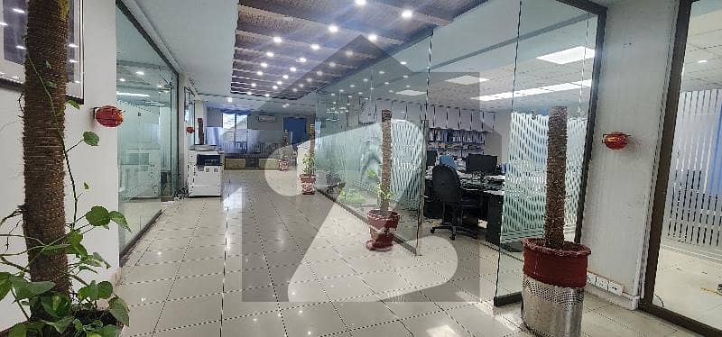 2 kanal 1st floor available for Rent 2 kanal 1st floor available for Rent