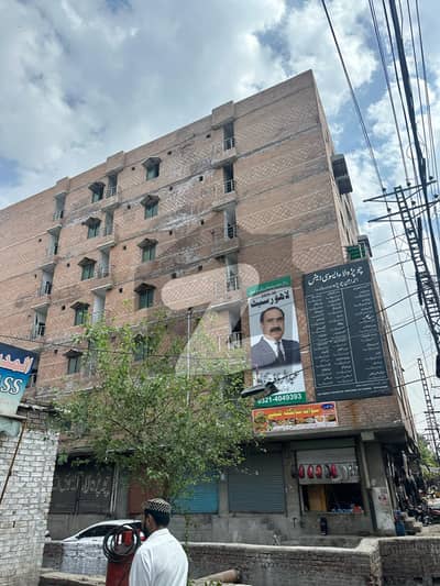 اچھرہ لاہور میں 1 کمرے کا 2 مرلہ فلیٹ 48.0 لاکھ میں برائے فروخت۔