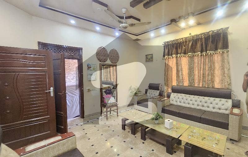 خیابان کالونی 3 فیصل آباد میں 2 کمروں کا 6 مرلہ مکان 1.25 کروڑ میں برائے فروخت۔ خیابان کالونی 3 فیصل آباد میں 2 کمروں کا 6 مرلہ مکان 1.25 کروڑ میں برائے فروخت۔