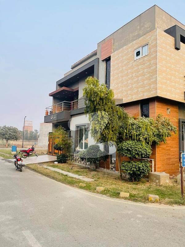 6.5 Marla Double Story Corner House Available For Sale In Eden Orchard Sargodha Road Faisalabad
