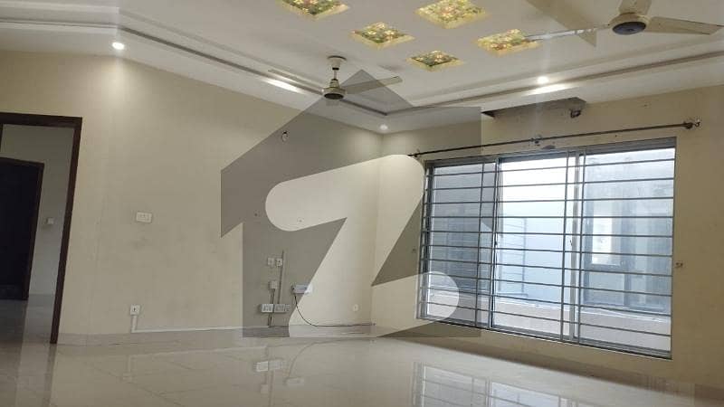 600 SqYd Portion For Rent In D-12 600 SqYd Portion For Rent In D-12