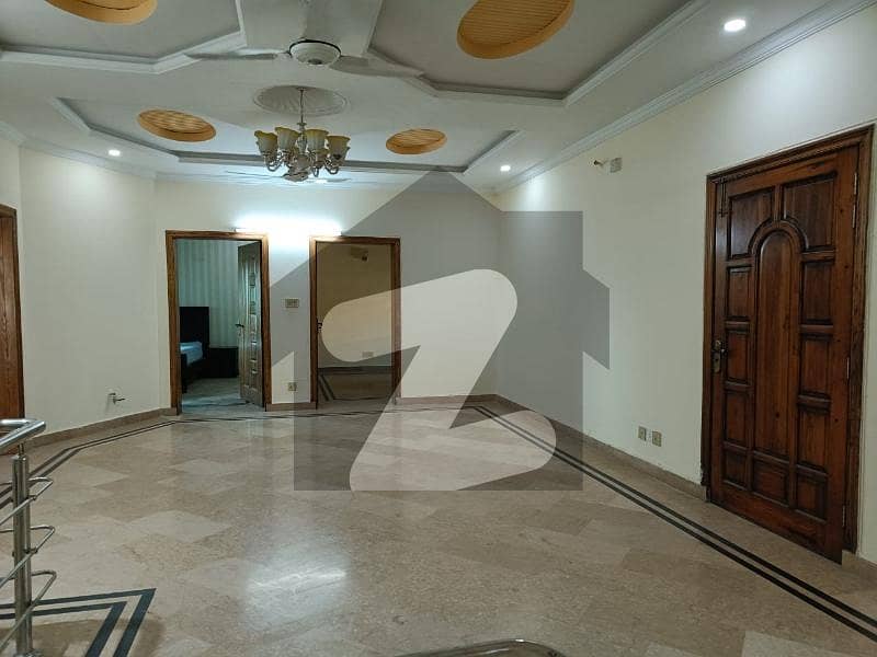 ایف ۔ 8 اسلام آباد میں 3 کمروں کا 1 کنال زیریں پورشن 2.8 لاکھ میں کرایہ پر دستیاب ہے۔ ایف ۔ 8 اسلام آباد میں 3 کمروں کا 1 کنال زیریں پورشن 2.8 لاکھ میں کرایہ پر دستیاب ہے۔