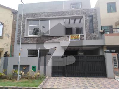 Beautiful Solid Constructed 5 Marla House Owner Built Available For Sale In CC Block Sector D Bahria Town Lahore